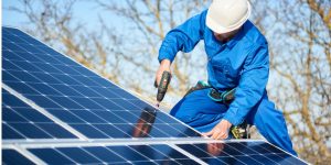 Installation Maintenance Panneaux Solaires Photovoltaïques à Les Baux-Sainte-Croix
